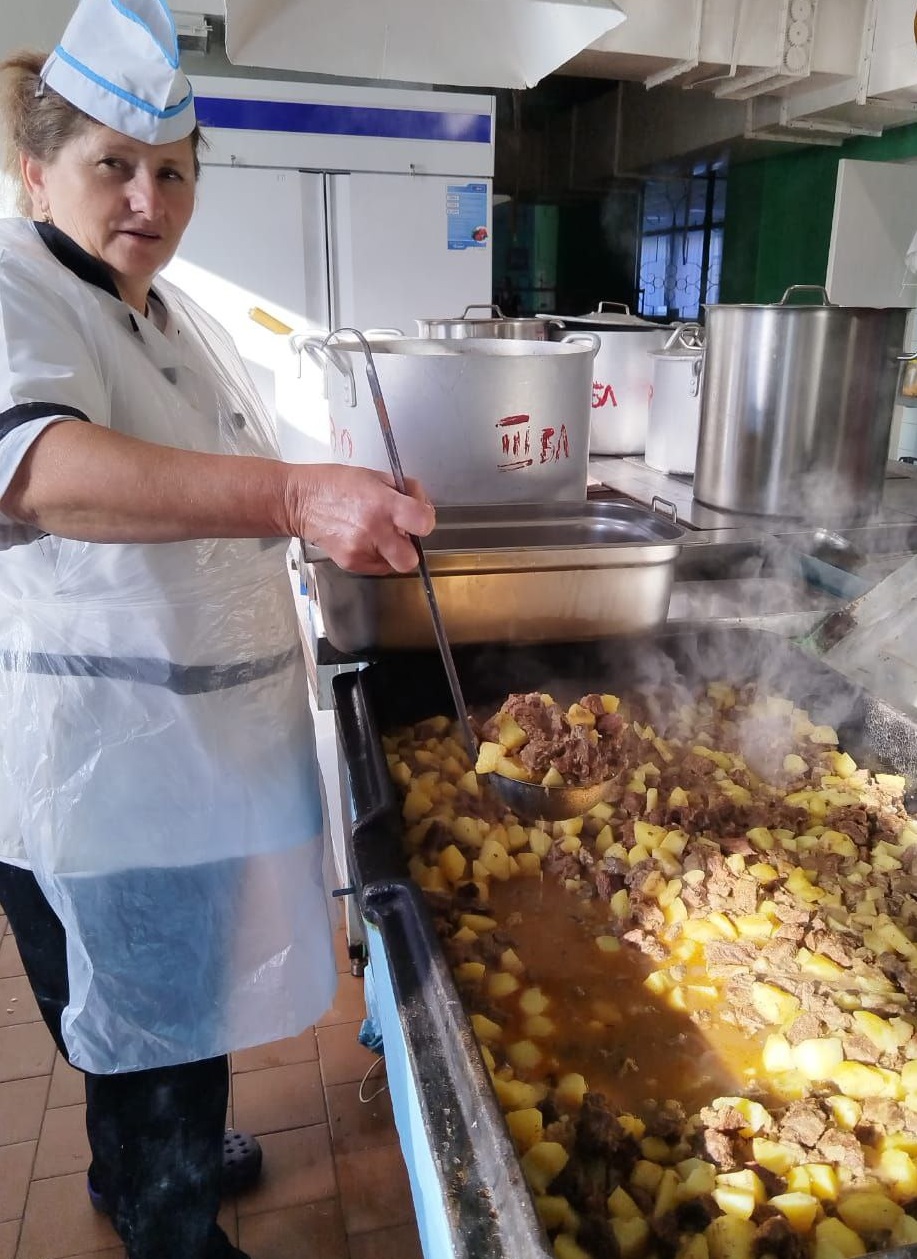 Наши бесплатные горячие завтраки (Жаркое по домашнему с говядиной)